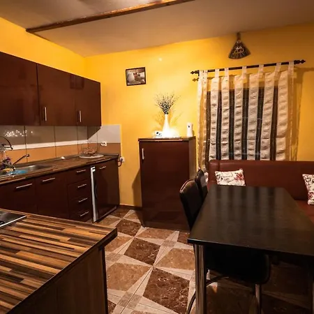 Holiday home Pinewood *